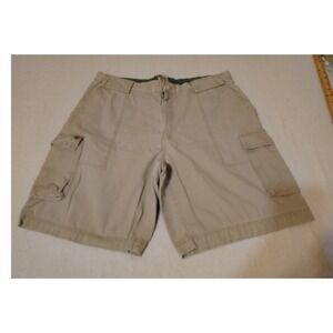 IZOD Mens Tan Khaki Cargo Shorts 100% Cotton Size 38 Casual Utility Outdoor 20